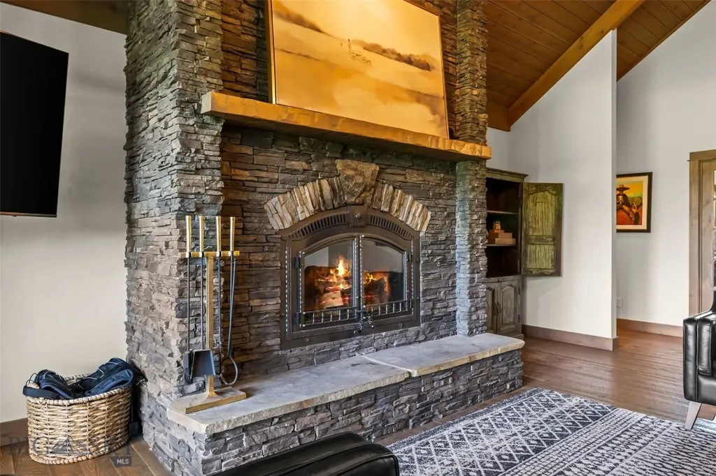 32 Pleasant View Drive Bozeman MT 59718