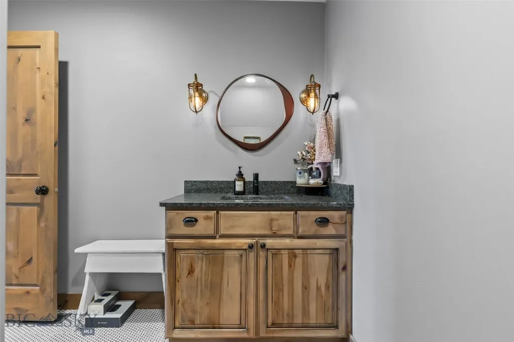 32 Pleasant View Drive Bozeman MT 59718