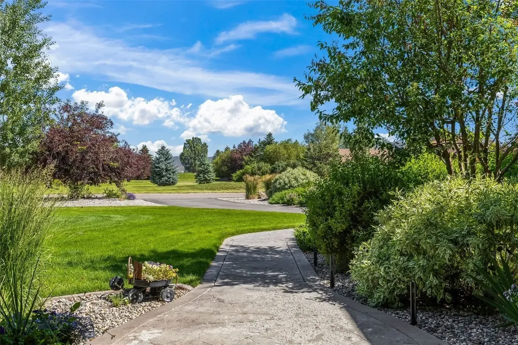 32 Pleasant View Drive Bozeman MT 59718