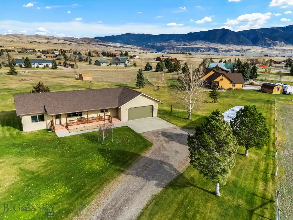5 Ginger Quill Court Mcallister MT 59740