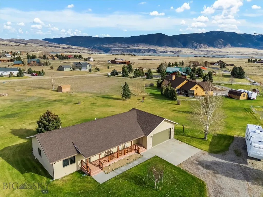5 Ginger Quill Court Mcallister MT 59740