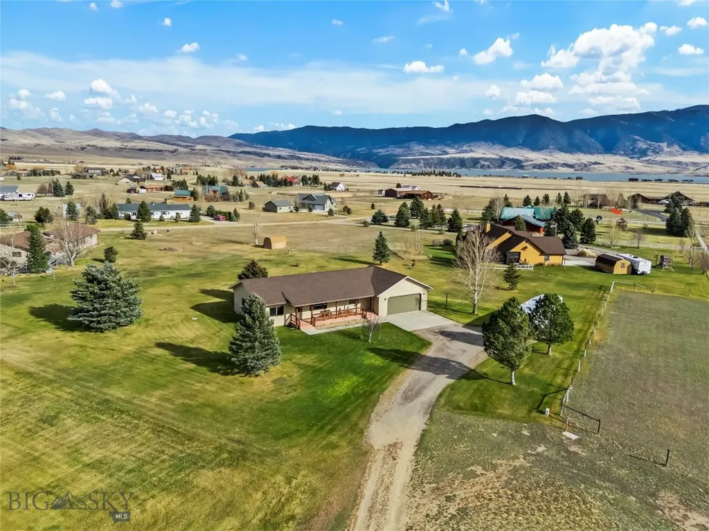 5 Ginger Quill Court Mcallister MT 59740