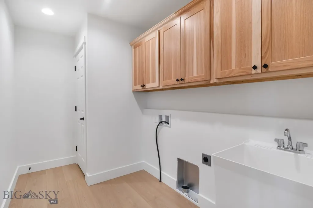 36 W Overland Trail Three Forks MT 59752