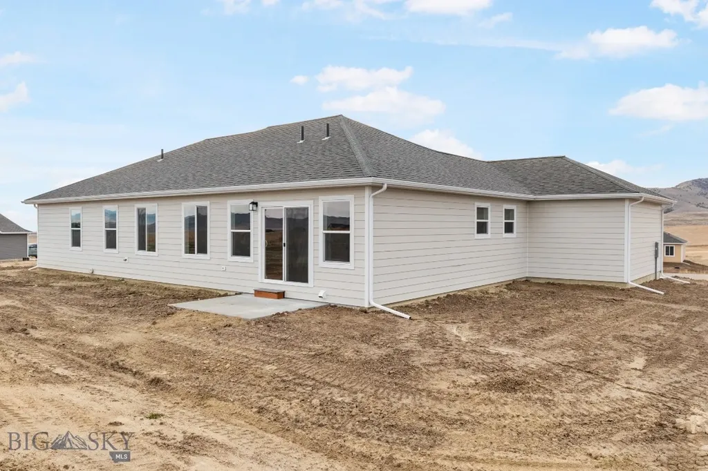 18 W Overland Trail Three Forks MT 59752