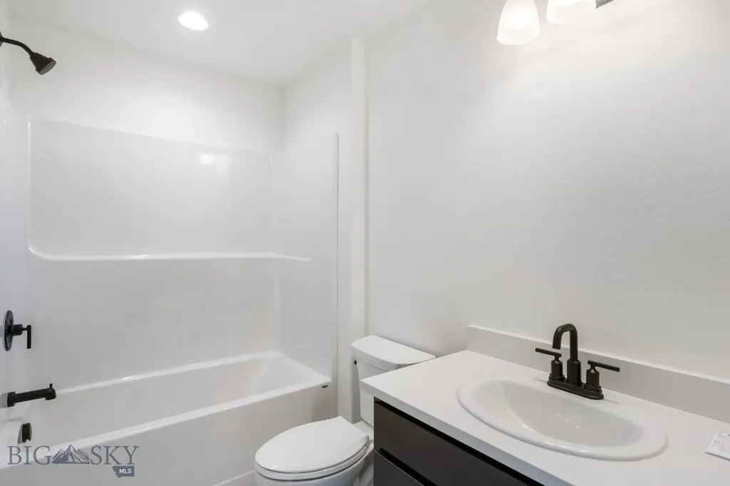 22 W Overland Trail Three Forks MT 59752