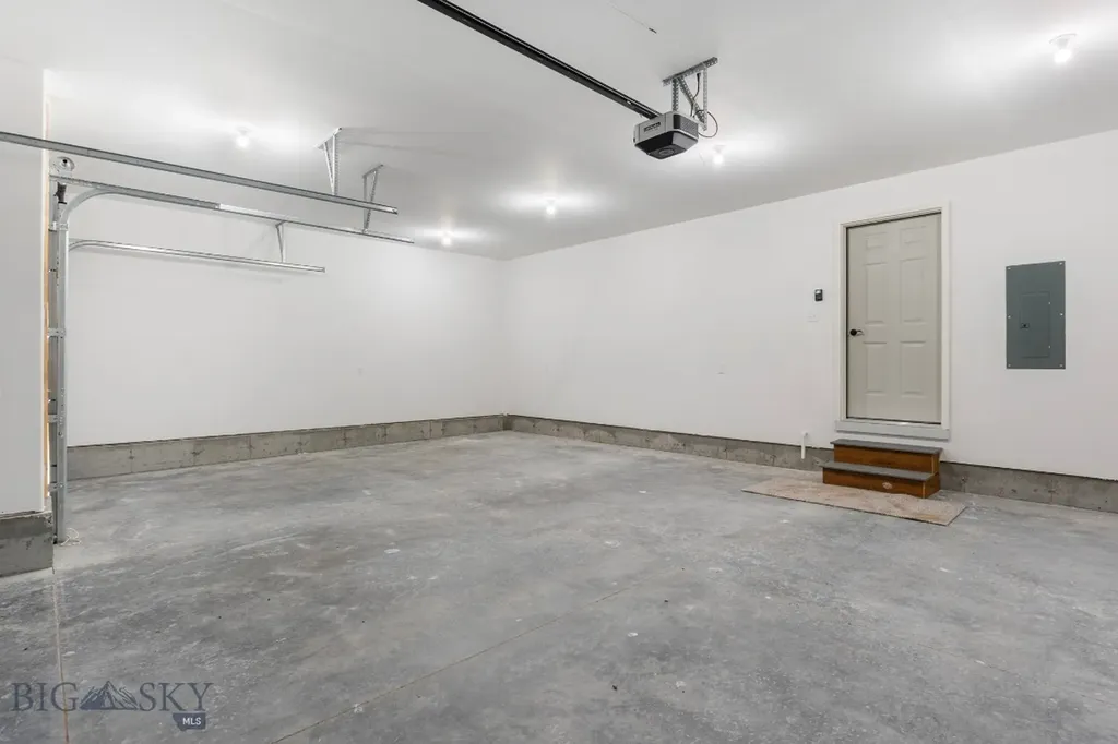 22 W Overland Trail Three Forks MT 59752