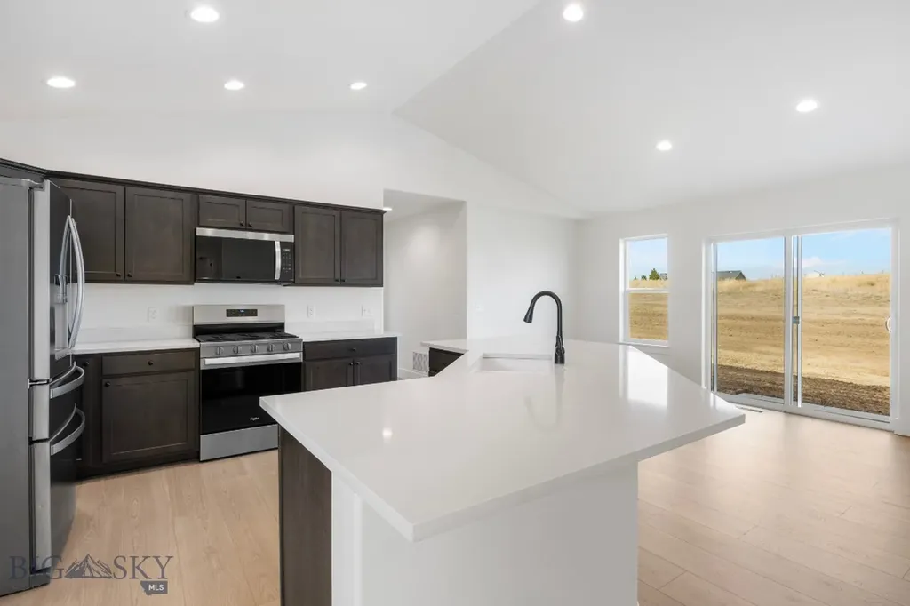 22 W Overland Trail Three Forks MT 59752