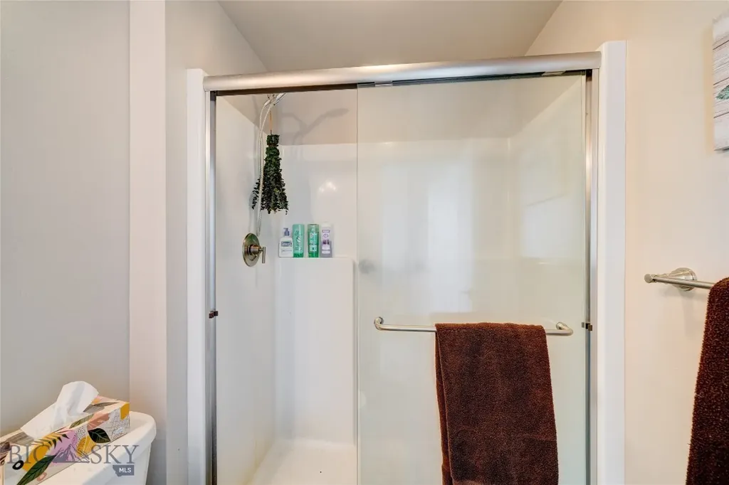 1295 Thomas Drive Bozeman MT 59718