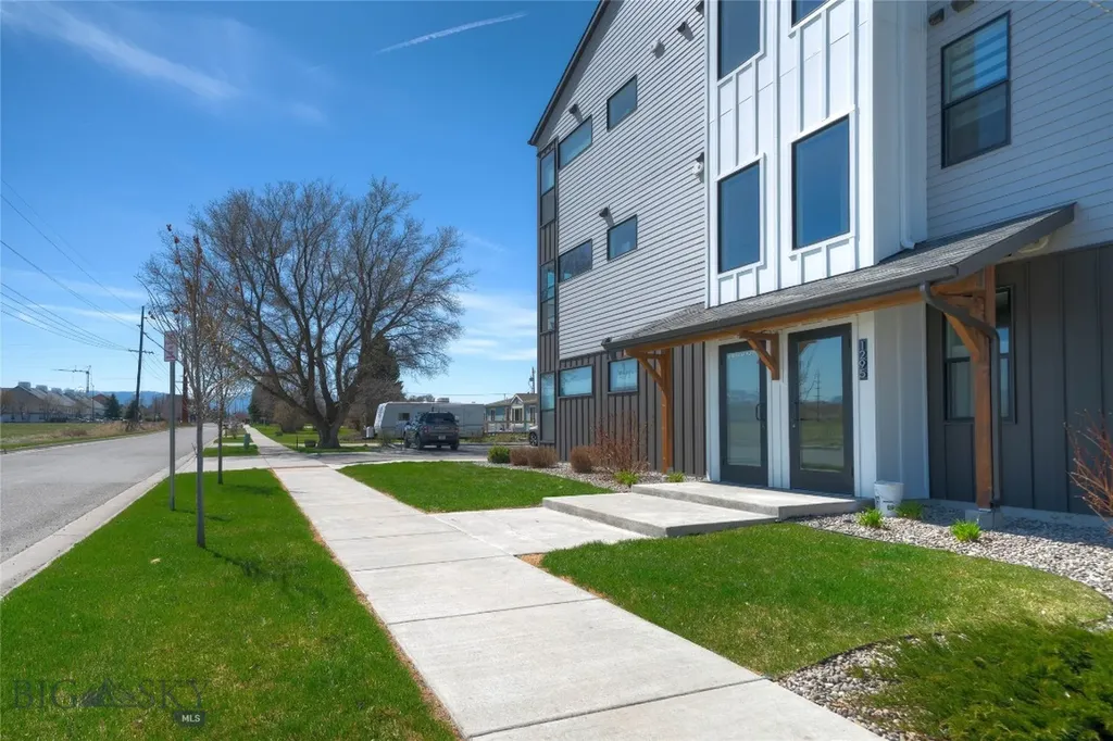 1295 Thomas Drive Bozeman MT 59718