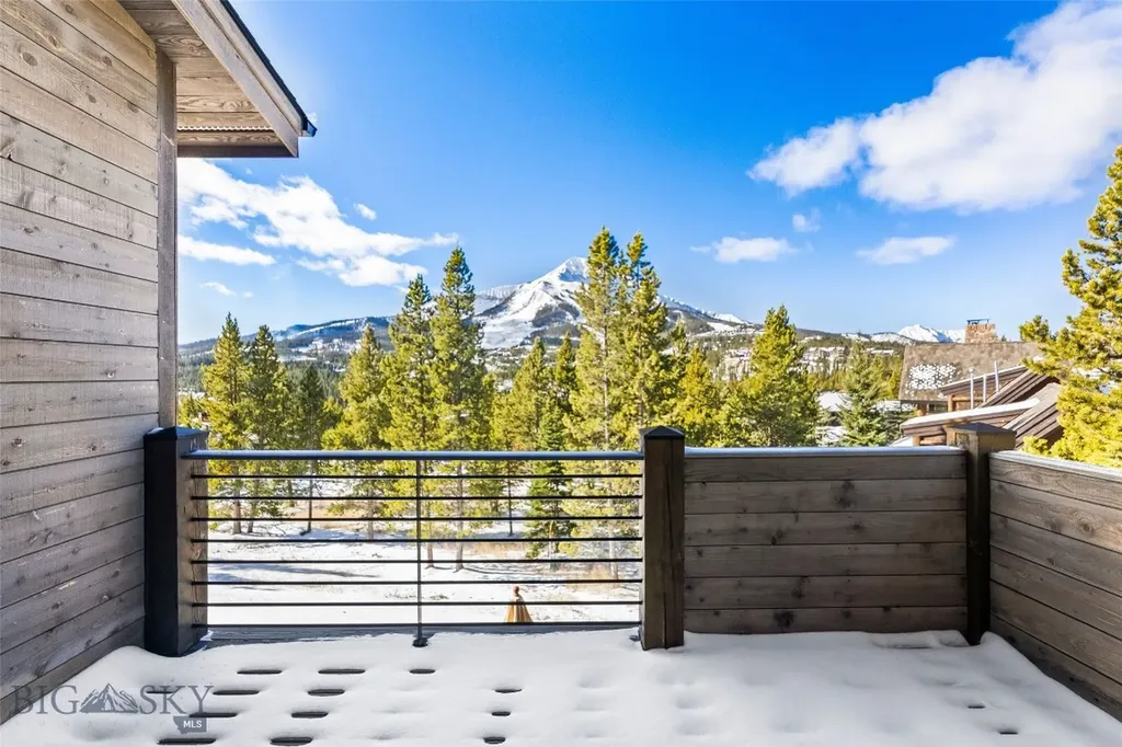 17 Swift Bear Big Sky MT 59716