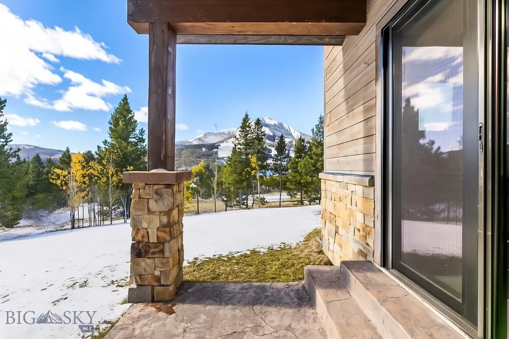17 Swift Bear Big Sky MT 59716