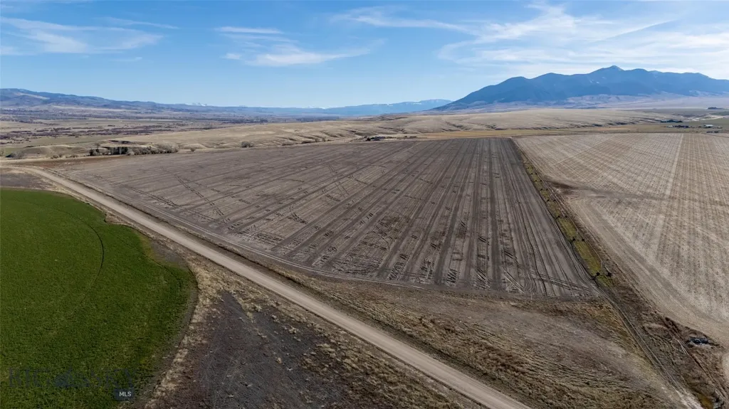 Tbd Davis Lane Twin Bridges MT 59754