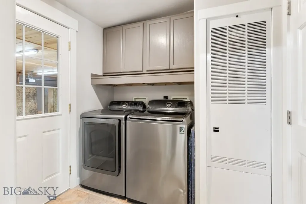 109 Run Way Lane Livingston MT 59047