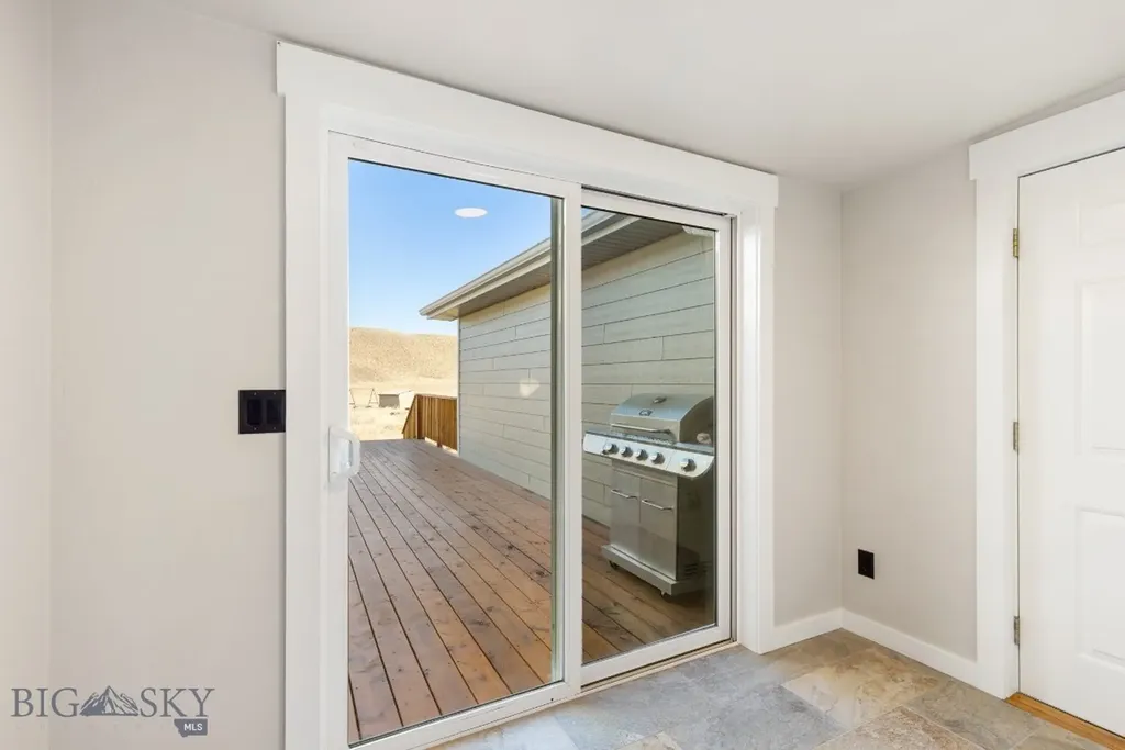 109 Run Way Lane Livingston MT 59047