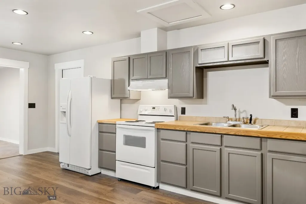 109 Run Way Lane Livingston MT 59047
