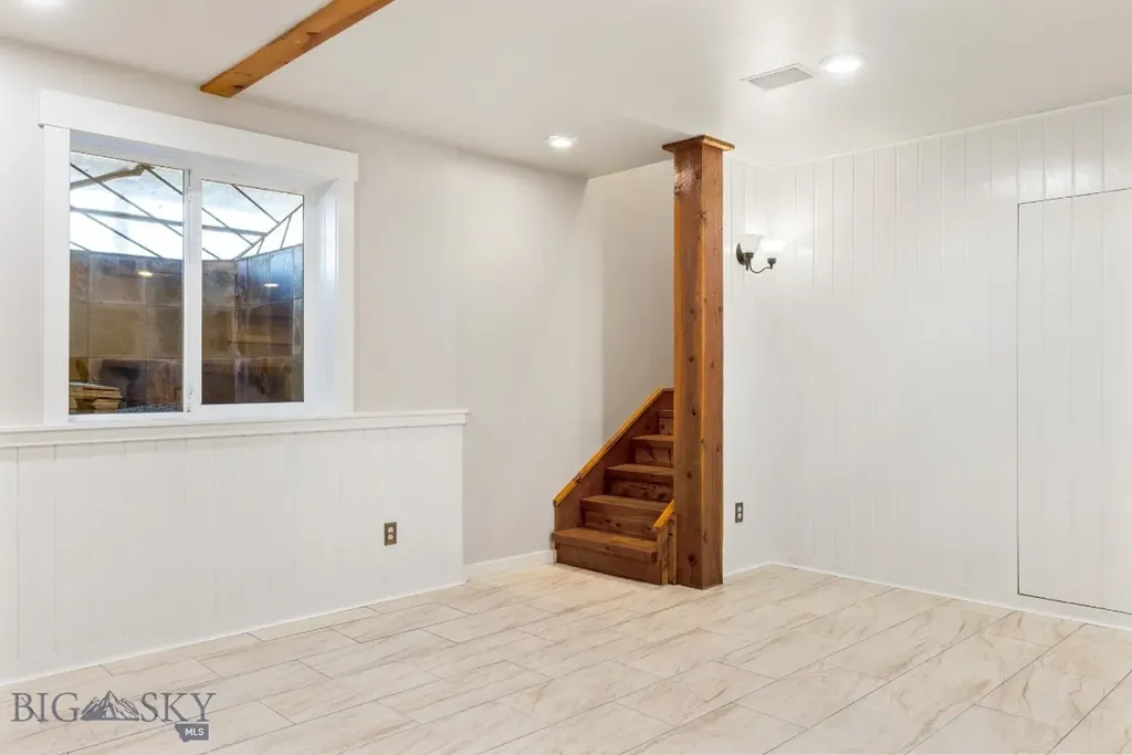 109 Run Way Lane Livingston MT 59047