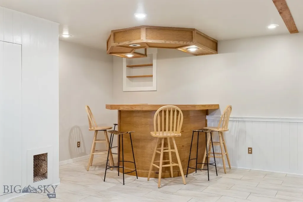 109 Run Way Lane Livingston MT 59047
