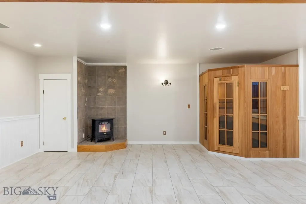 109 Run Way Lane Livingston MT 59047
