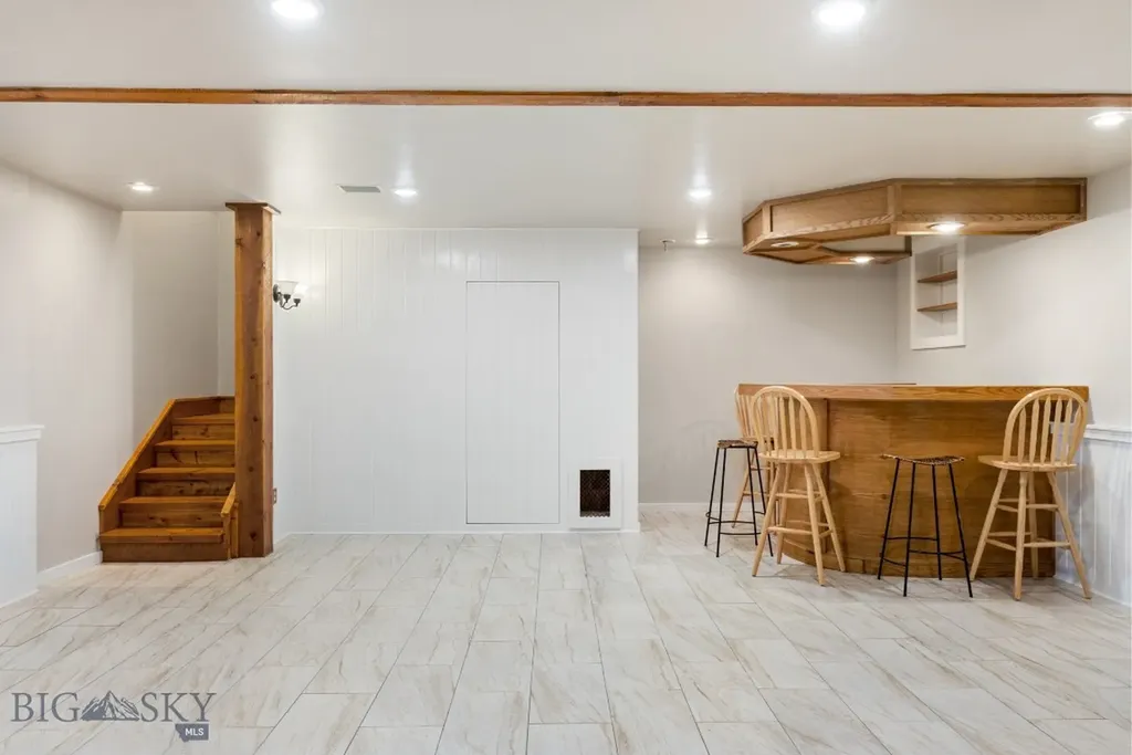 109 Run Way Lane Livingston MT 59047