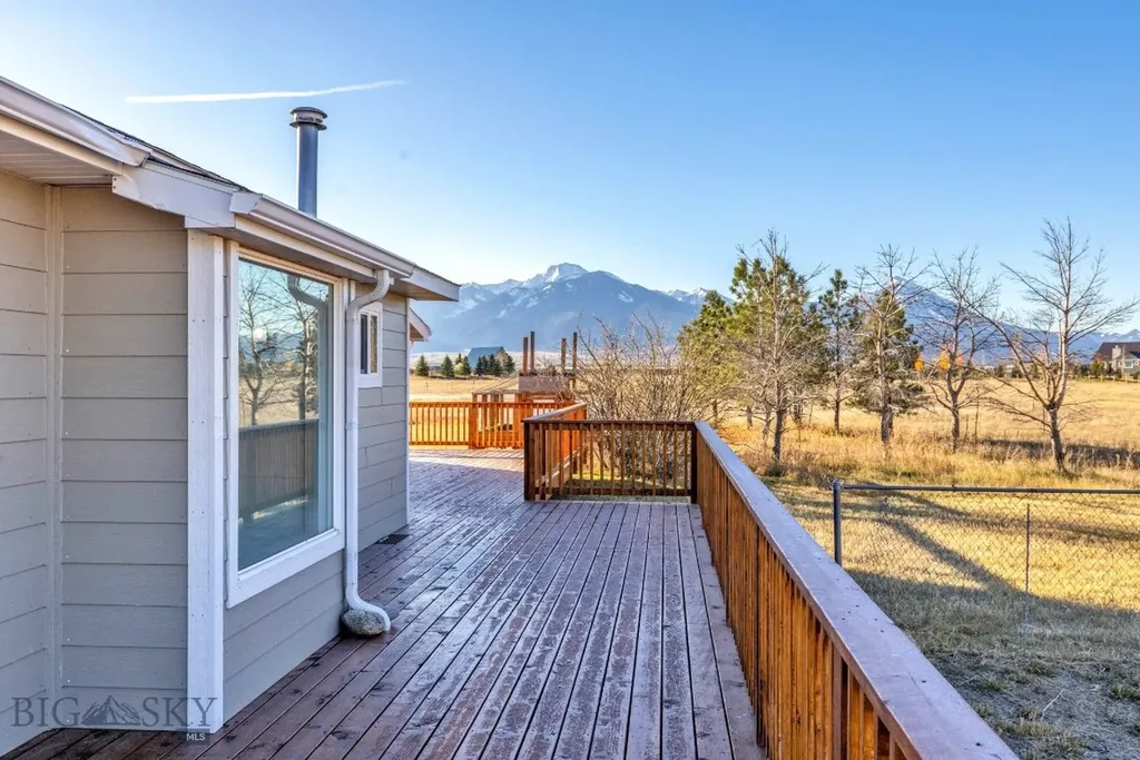 109 Run Way Lane Livingston MT 59047