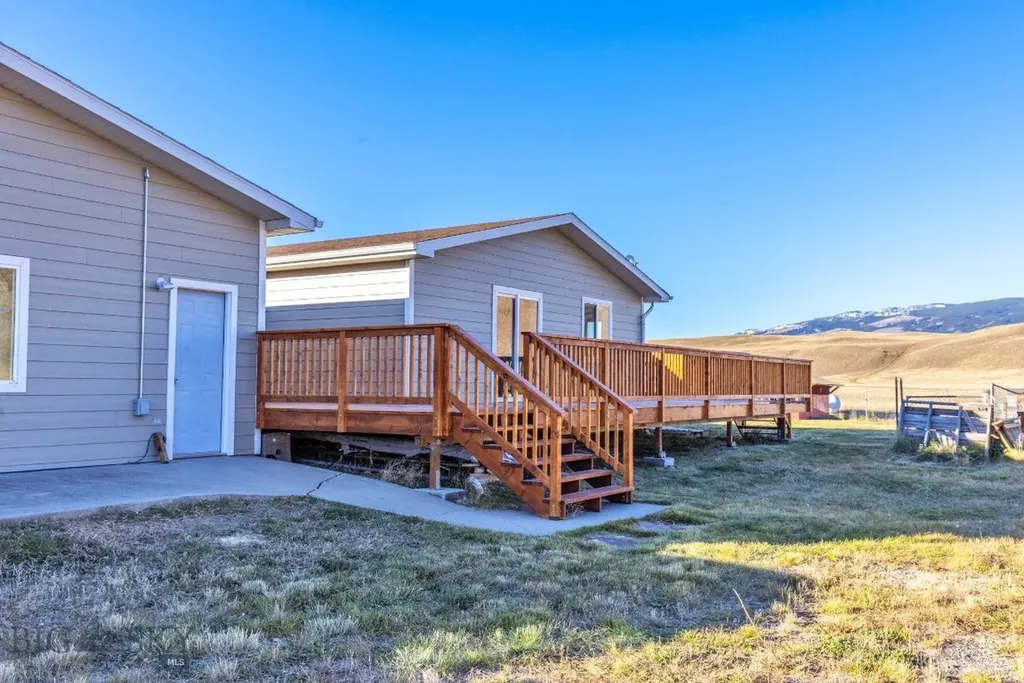 109 Run Way Lane Livingston MT 59047