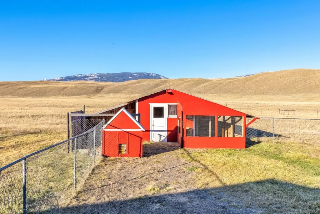 109 Run Way Lane Livingston MT 59047
