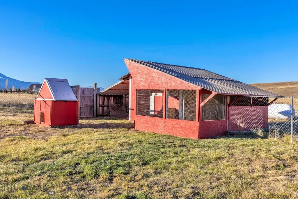 109 Run Way Lane Livingston MT 59047