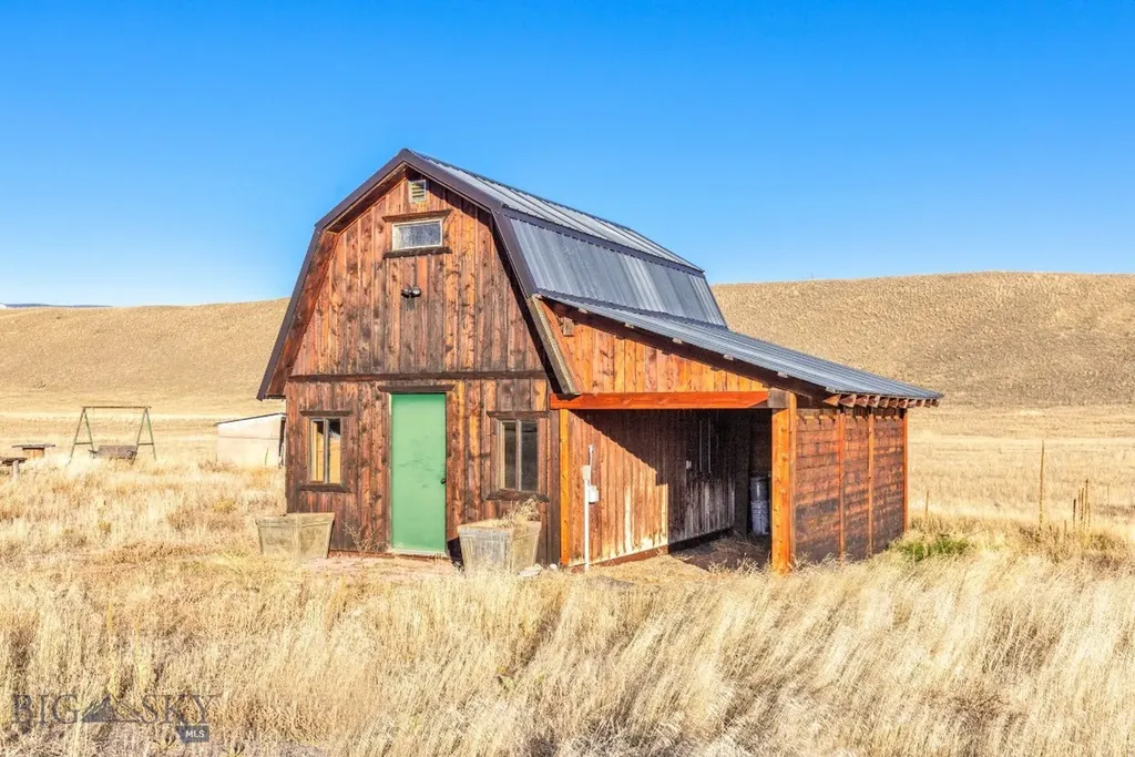109 Run Way Lane Livingston MT 59047
