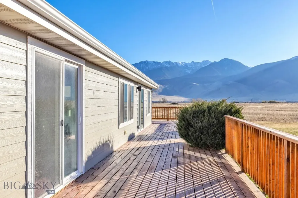 109 Run Way Lane Livingston MT 59047