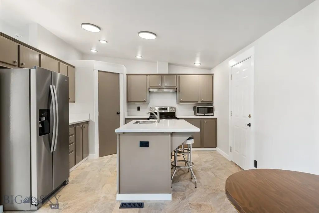 109 Run Way Lane Livingston MT 59047