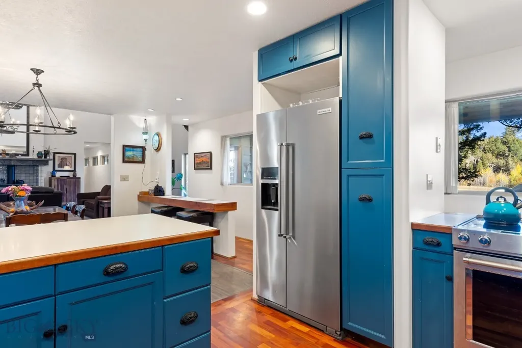 293 S Meadow Creek Road Mcallister MT 59740
