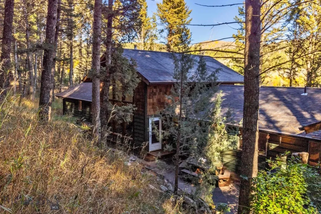 293 S Meadow Creek Road Mcallister MT 59740