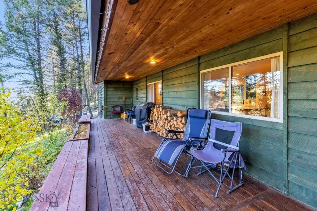 293 S Meadow Creek Road Mcallister MT 59740