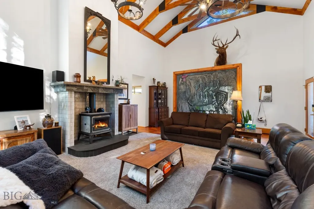 293 S Meadow Creek Road Mcallister MT 59740