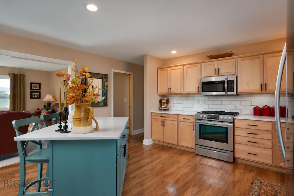 14 Little Bunny Lane Livingston MT 59047