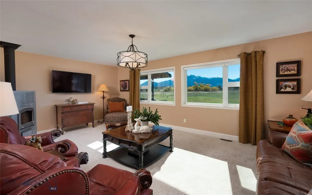 14 Little Bunny Lane Livingston MT 59047