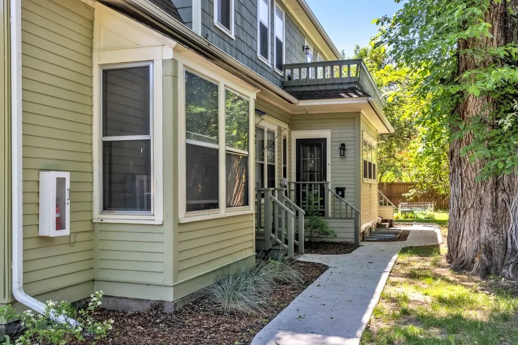 516 W Olive Bozeman MT 59715