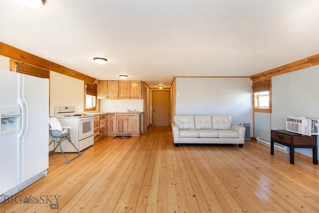 18 White Rock Lane Whitehall MT 59759