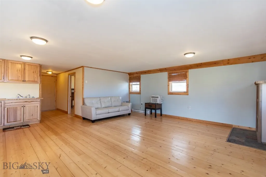 18 White Rock Lane Whitehall MT 59759