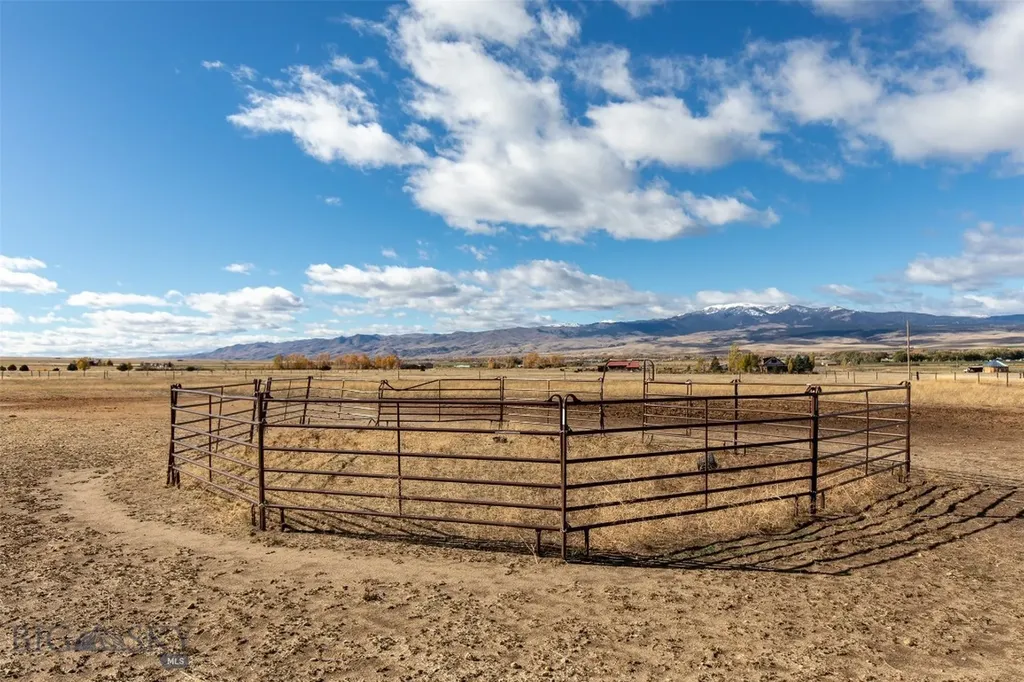 18 White Rock Lane Whitehall MT 59759