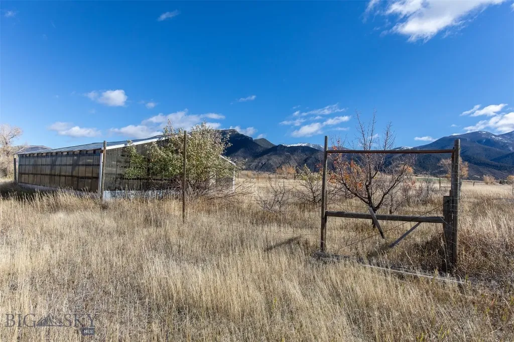 18 White Rock Lane Whitehall MT 59759