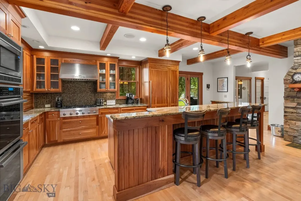 103 Tracy Street Gallatin Gateway MT 59730