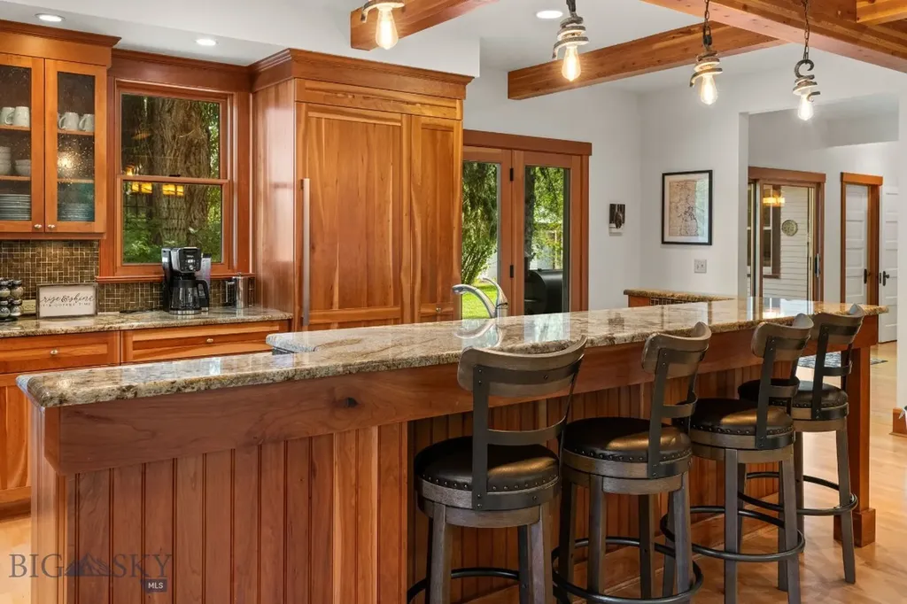 103 Tracy Street Gallatin Gateway MT 59730