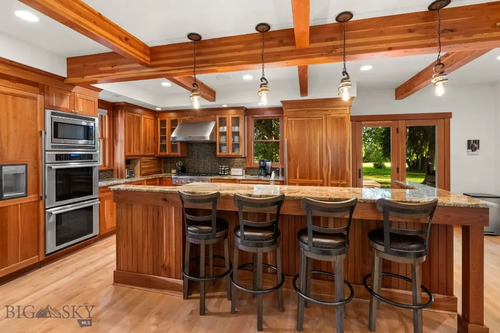103 Tracy Street Gallatin Gateway MT 59730