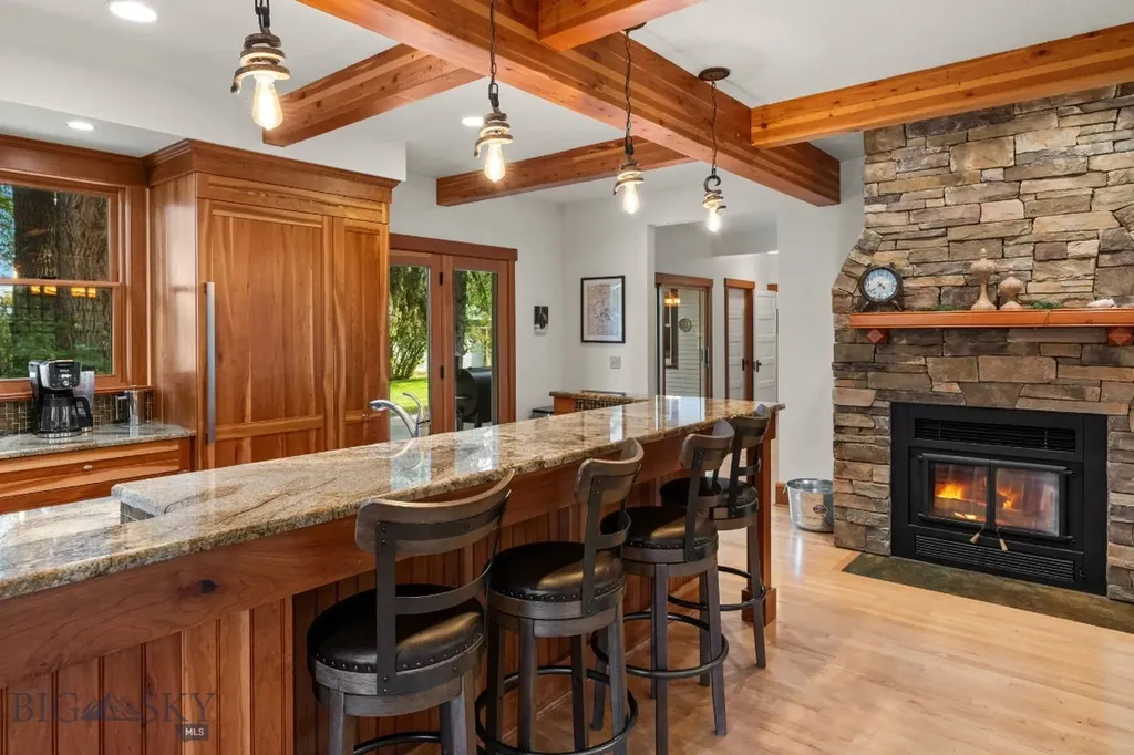 103 Tracy Street Gallatin Gateway MT 59730