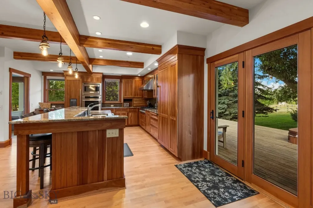 103 Tracy Street Gallatin Gateway MT 59730