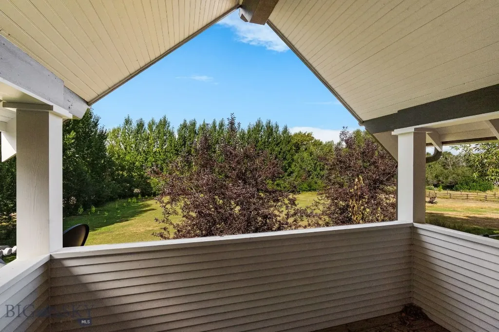 103 Tracy Street Gallatin Gateway MT 59730