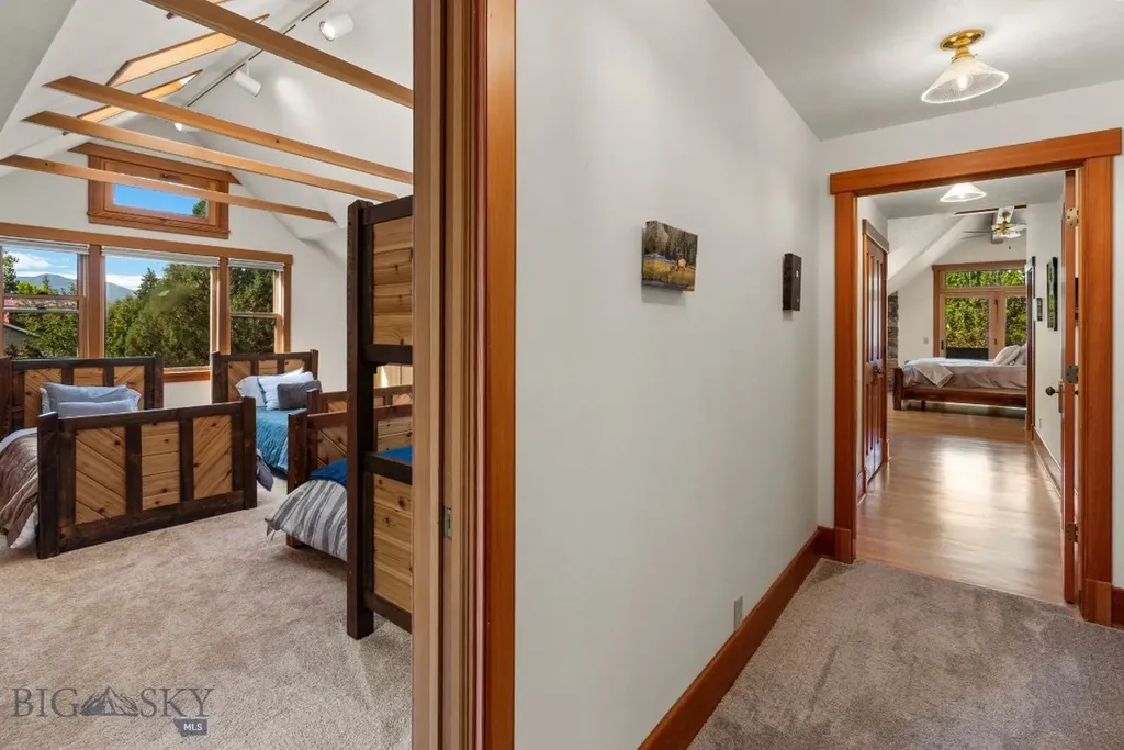 103 Tracy Street Gallatin Gateway MT 59730