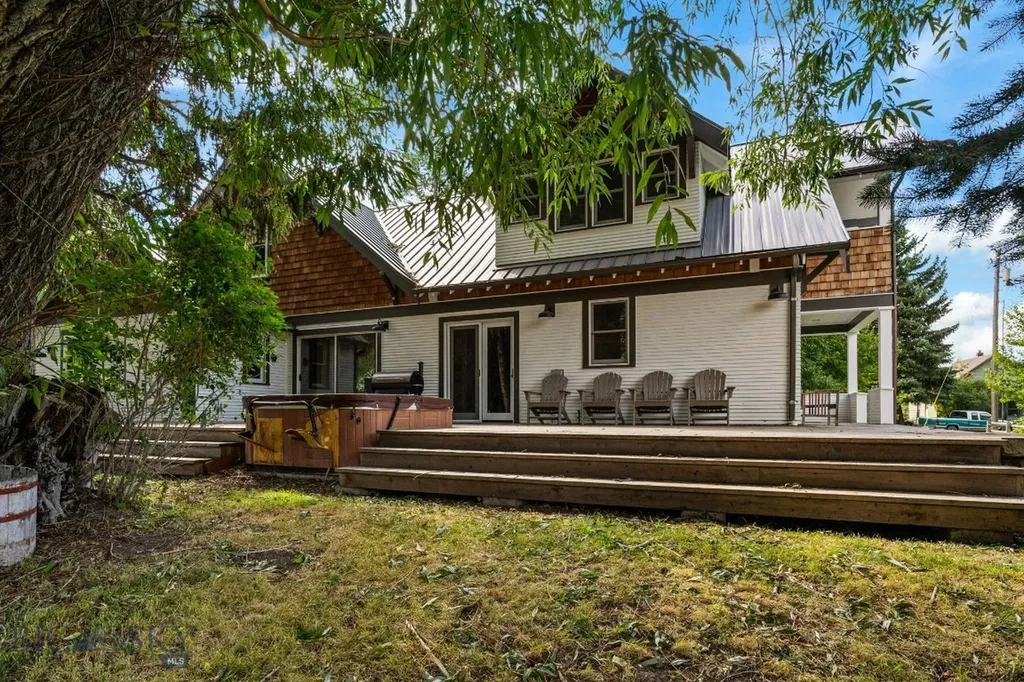103 Tracy Street Gallatin Gateway MT 59730