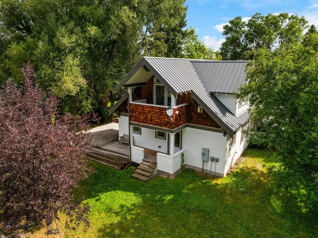 103 Tracy Street Gallatin Gateway MT 59730